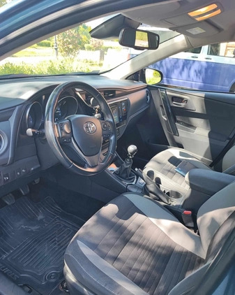 Toyota Auris cena 64000 przebieg: 147500, rok produkcji 2018 z Elbląg małe 92
